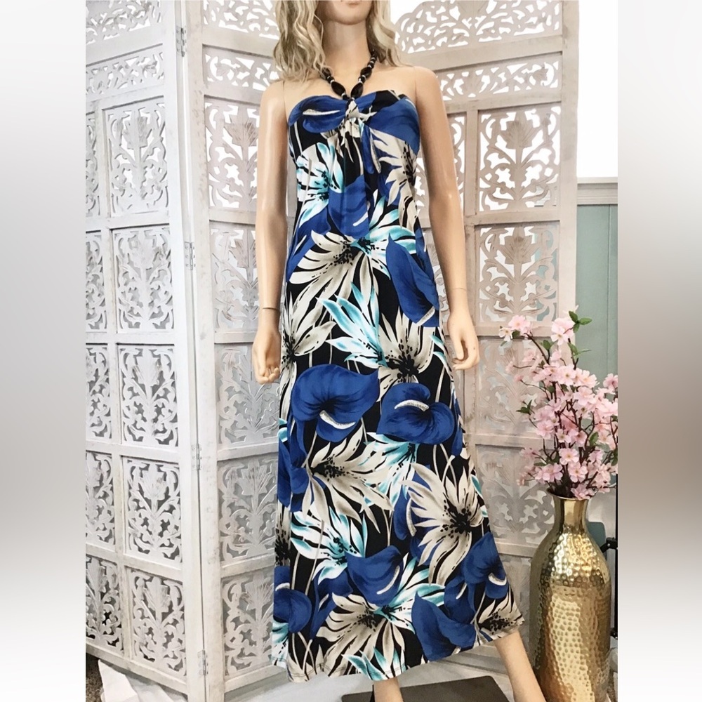 Kiwi Blue and White Floral Maxi Dress